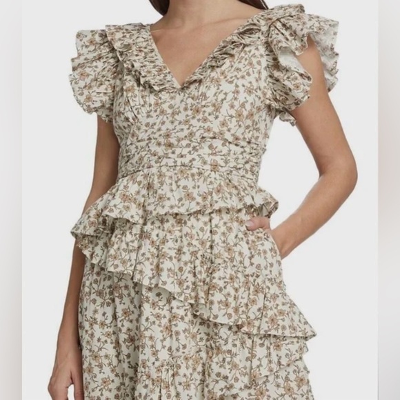 ❤️ EN SAISON Gianna Floral Ruffle Smocked Dress with cutout Back. Size:M - Picture 9 of 14